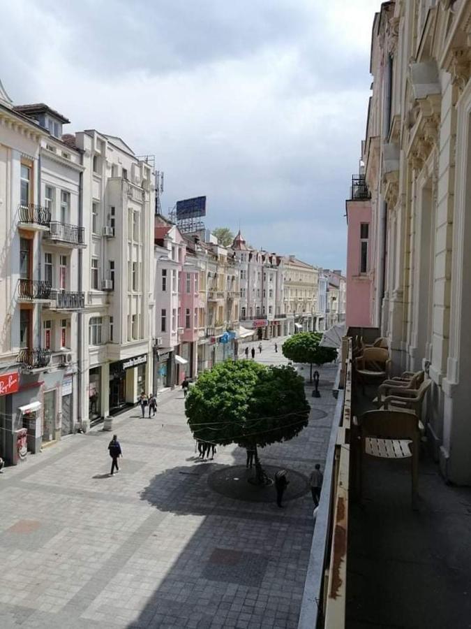 Guest Rooms Super Center Plovdiv Perfect Location Exterior foto